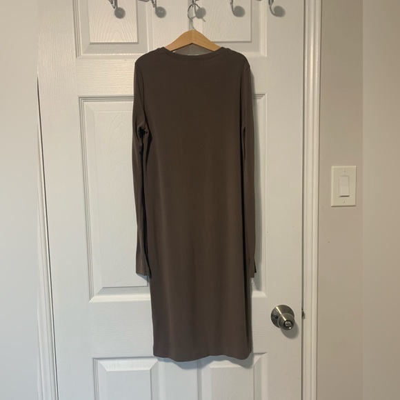 Wilfred Dress - Picture 2 of 3